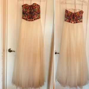 Sherri Hill Size 0 Strapless Floral & Ivory Gown
